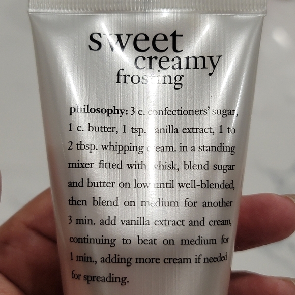 Beauty Bundle set of 4, 2 sprays and 2 creams - Picture 6 of 17